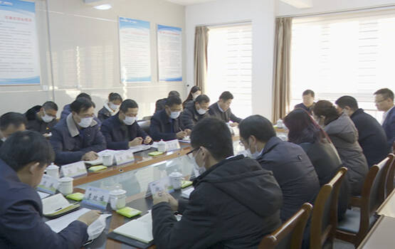 乳山市政府 乳山要闻 王大治到城区街道宣讲十九届暨.