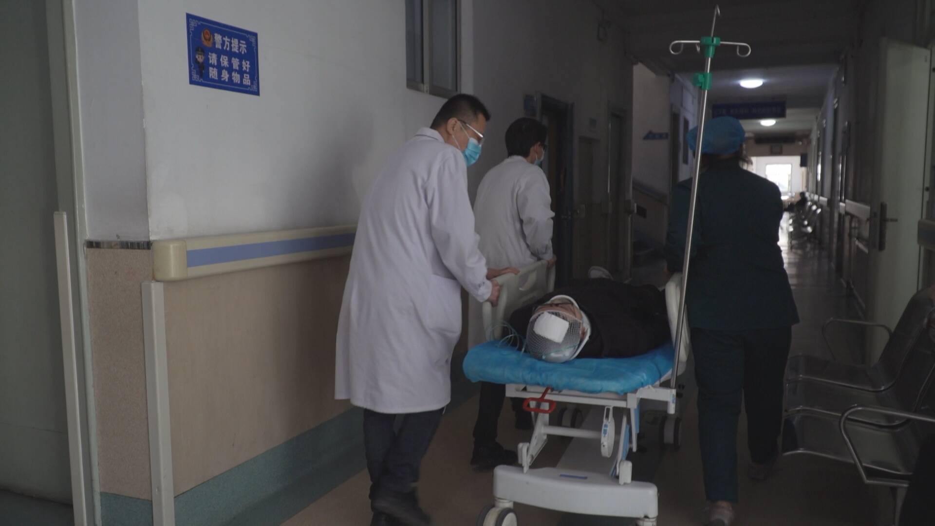 乳山市政府 一线动态 市人民医院急诊科:守护生命的"