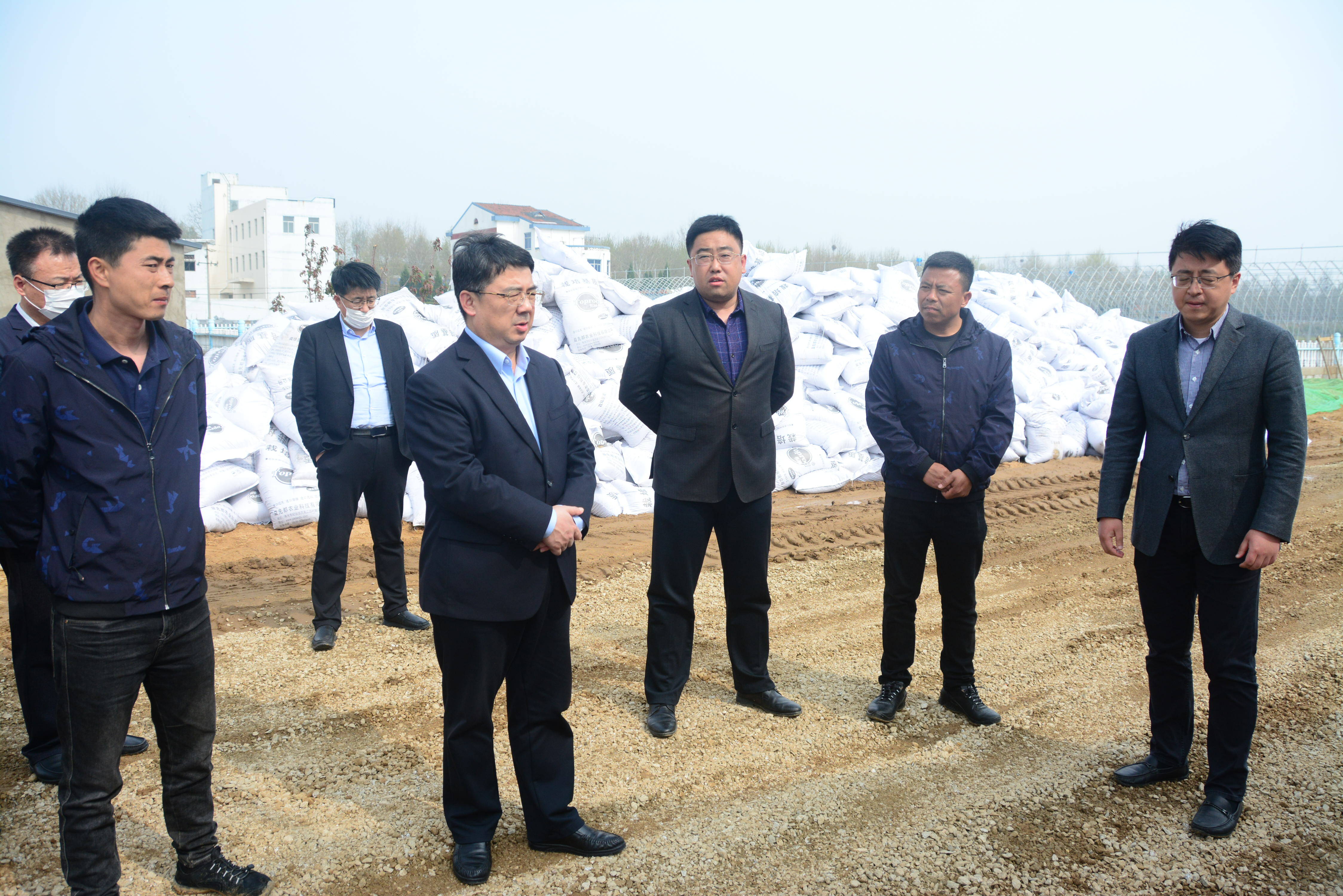 乳山市政府 乳山要闻 刘奎忠实地调研部分镇统筹发展和安全及农村"