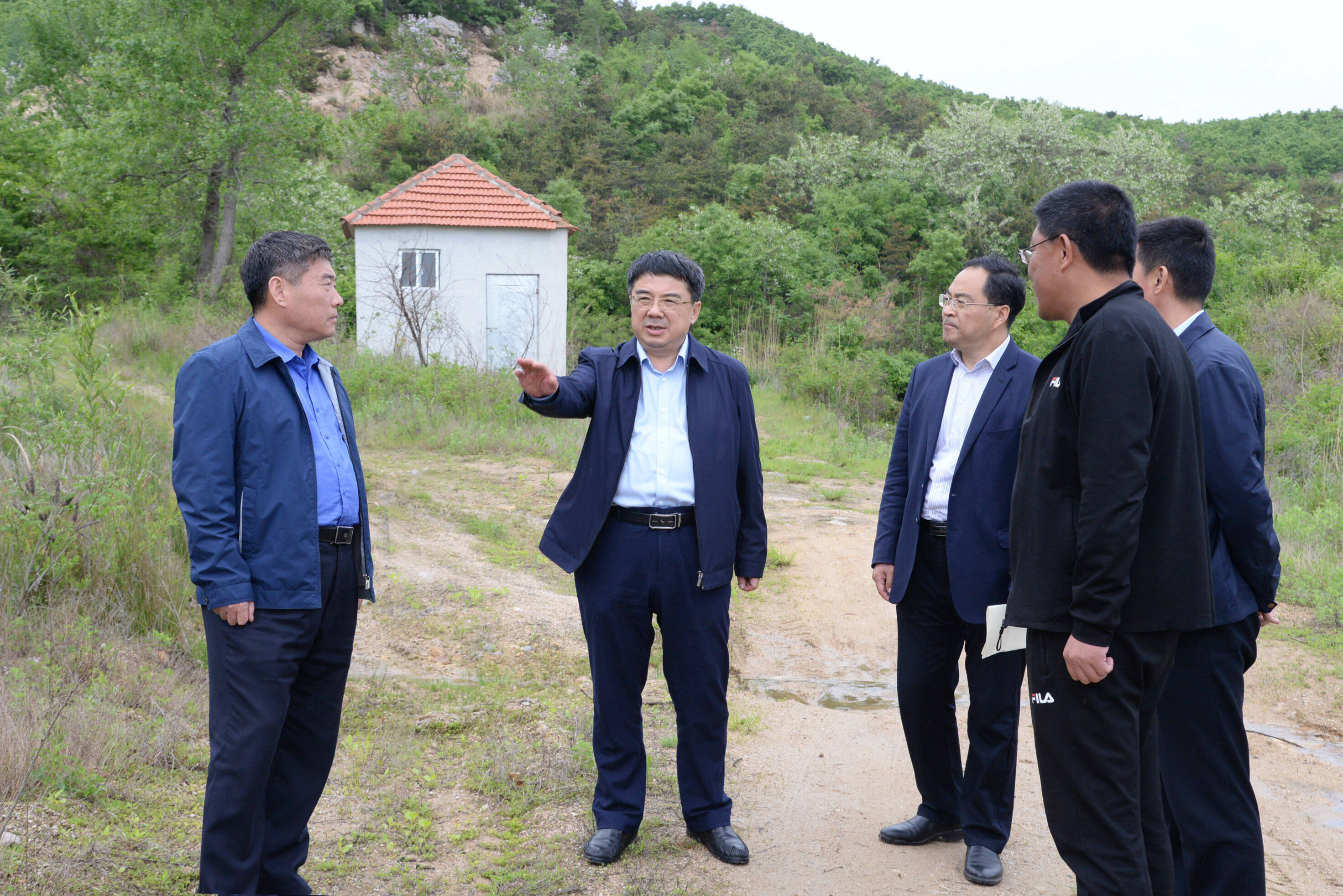 乳山市政府 乳山要闻 刘奎忠实地督导省环保督察重点问题办理工作