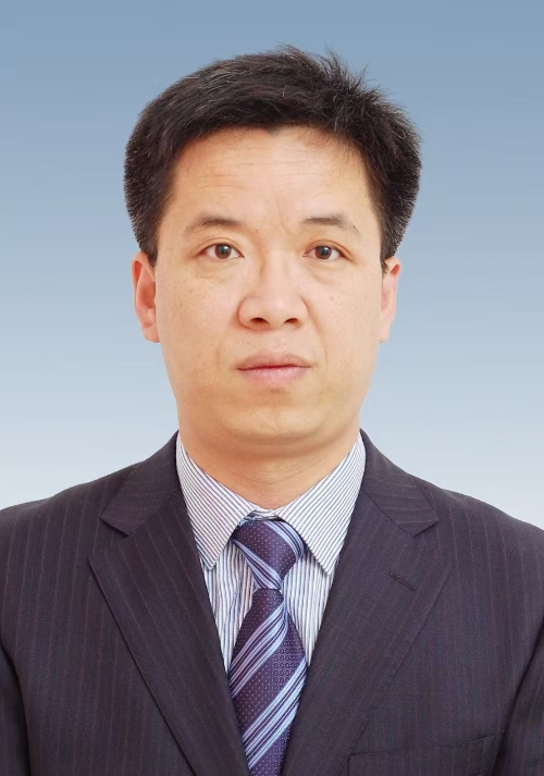 张新龙